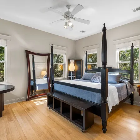 Sleeps 15 Heated Pool Walk to Seaside Roof Top 1 block to Beach + Chairs & Bikes