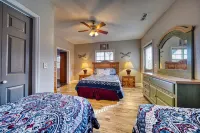 Mossy Oaks Lodge -Fireplace-Hot Tub-Firepit