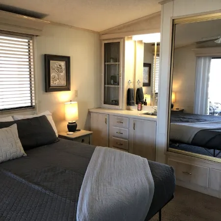 Private Home On The Island Great Lake Views beach slips pool spa- 21506218