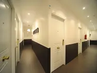 CH Lemon Rooms - Madrid