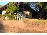 Livingstone Guest Farm - Hostel Отели в г. 