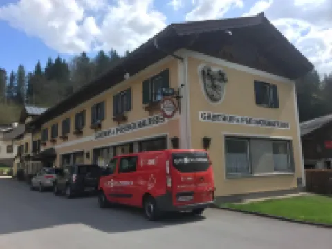 Metzgerwirt Vieh Heli Hotel di 