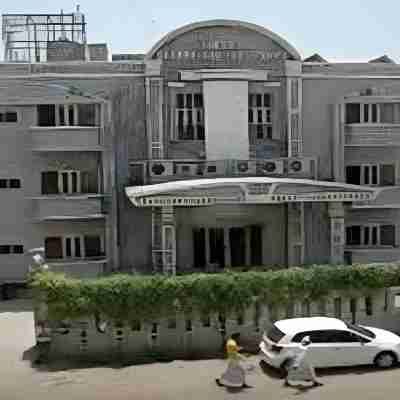 Hotel Shubham Holidays Hotel Exterior