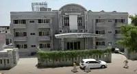Hotel Shubham Holidays - bar
