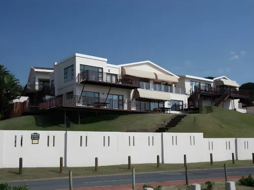 Fairlight Beach House Hotels in Umdloti