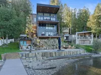 New Modern Luxury Home. Enjoy the Sweeping Lakefront and Mountain View’s. Ξενοδοχεία στην πόλη Sagle