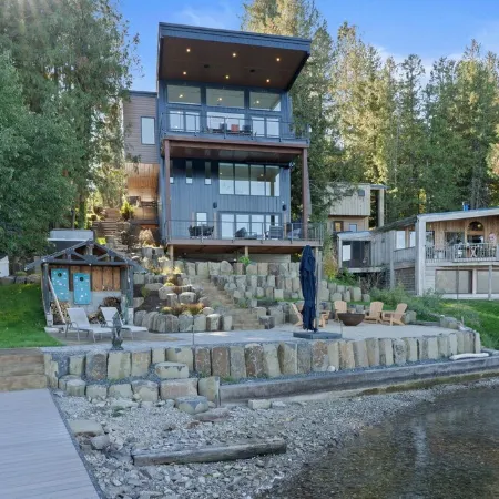 New Modern Luxury Home. Enjoy the Sweeping Lakefront and Mountain View’s.
