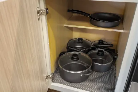 Beautiful Extended Stay - Pool & Gym