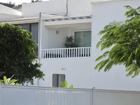 Casa Mirasol, Wi-fi and Netflix free