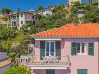 Daniela Hotels in Moneglia