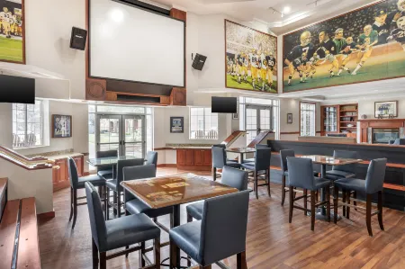 Hilton Vacation Club Varsity Club South Bend, IN