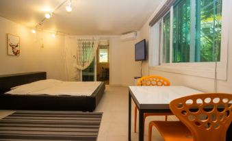 Pocheon Joey Tomato Pension