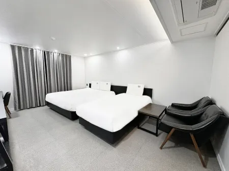 Jinju Hotel the V Отели в г. Чинджу