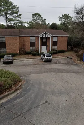 Cozy/peaceful condo that’s centrally-located & only minutes to many attractions. 벌컨 파크 앤드 뮤지엄 주변 호텔