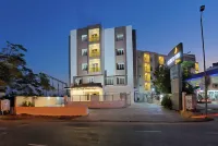 Kuber Inn Elite Hotels near Shivan Kovil & சிவன் கோவில்