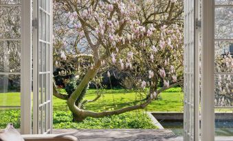 Sanders Swan - Marvellous villa close to the center of Copenhagen