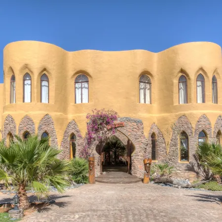 Le Mirage Resort & Spa