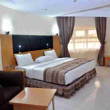 Tavern Luxury Hotel and Suites Ltd Rooms