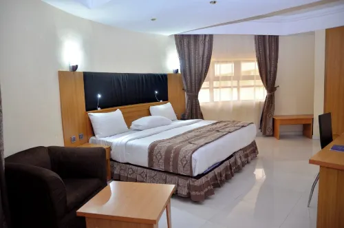 Prime Hotel and Suites Hotels in Shagamu