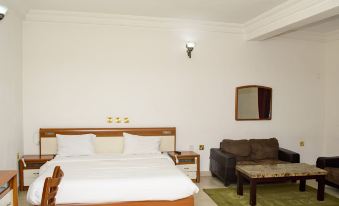 Bougainvillea Hotel