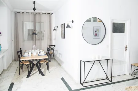 Apt Moderne Face au Parc et au C ur de la Marsa