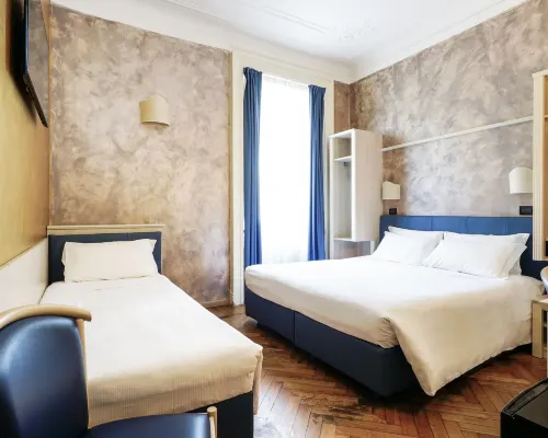 Hotel Panizza Hotels near Sant' Ambrogio Station