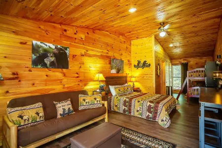 Bigfoot Lodge Room Three