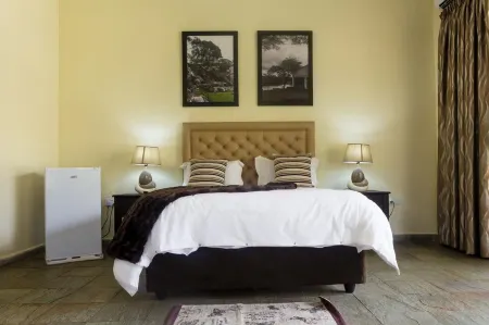 Tiffany s Canyon Lodge Отели в г. Кафуэ