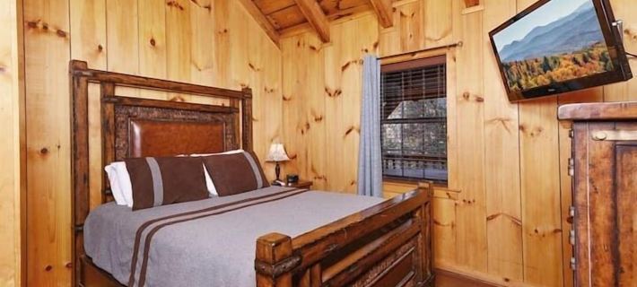 Moonshine Holler Pool Table Hottub Gburg Pigeon Forge 8 Miles Hotels in Sevierville