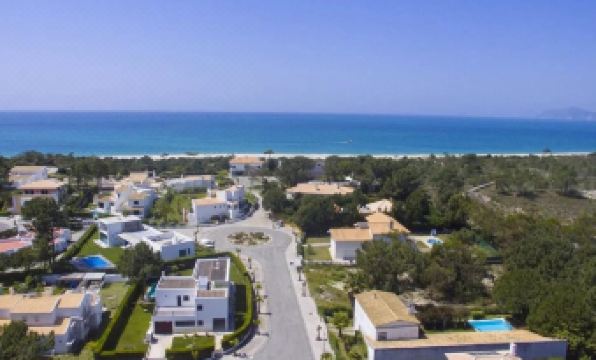 Villa Fati in PEN Nsula de Tr ia