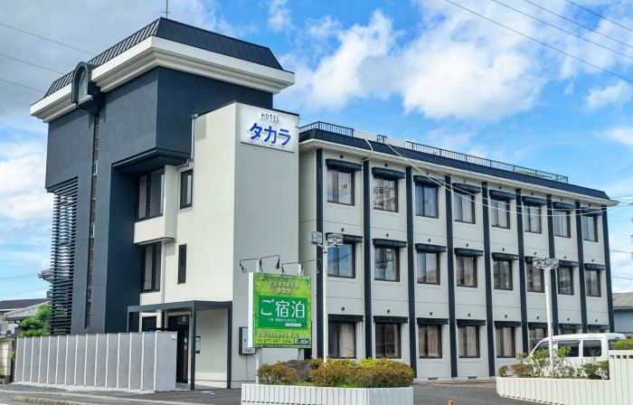 Business Hotel Takara