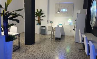 Capsule Inn Valencia Hostel