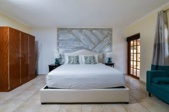 Stylish Villa, Private Pool, BBQ, Privacy