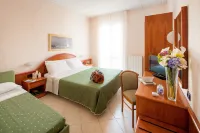 Hotel Gabriella - Beach