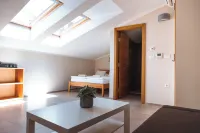 PachaMama 賓館 Caffe Neptun附近的飯店