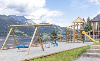 Luxury Chalet in Ennsling Near Schladming with Private Spa