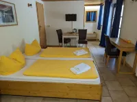 Hotel Pension Winzerhaus Hotels in Oberwesel