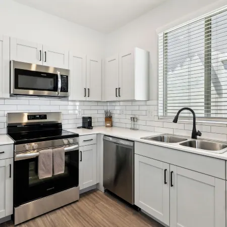 Breezy Modern House in Casa Grande with Pool,BBQ