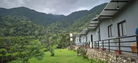 ISOL Nature Resort Отели рядом с достопримечательностью «Star Trekk Adventure Beach Camp Side»