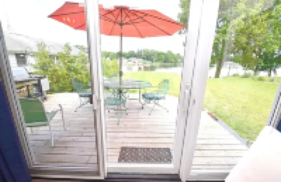 The Chicken Coop a Modern Riverfront Oasis 908