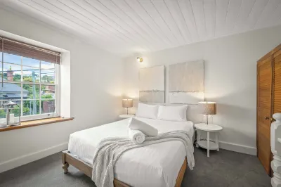 Stylish 3 Bedroom Townhouse - Hobart CBD