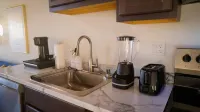 New York Style Home 10 Minutes To SNA & Disneyland Hotel dekat Christ Our Savior Catholic Parish