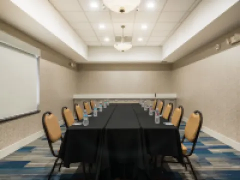 Holiday Inn Express & Suites ONTARIO AIRPORT by IHG Hotels in Ontario