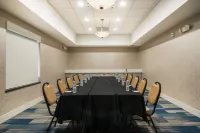 Holiday Inn Express & Suites ONTARIO AIRPORT by IHG