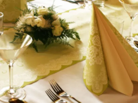 卡海門旅館 班斯卡－什佳夫尼察酒店