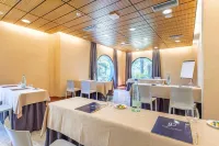 Port Jardín Milenio Hotels in Elche