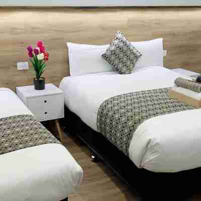 Elm Motel Rooms