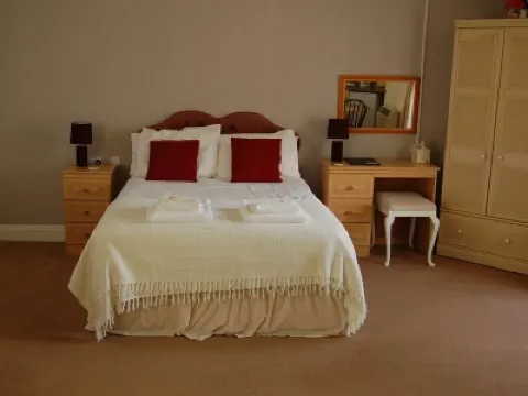 Falcons Nest Hotels in 