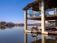 Vaal River Yolo Spaces – Vaal River Bush Lodge Hotels in Northern Free State
