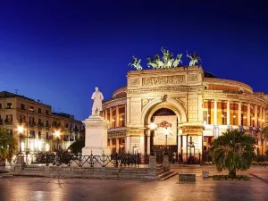 Palazzo Brunaccini Boutique Hotel